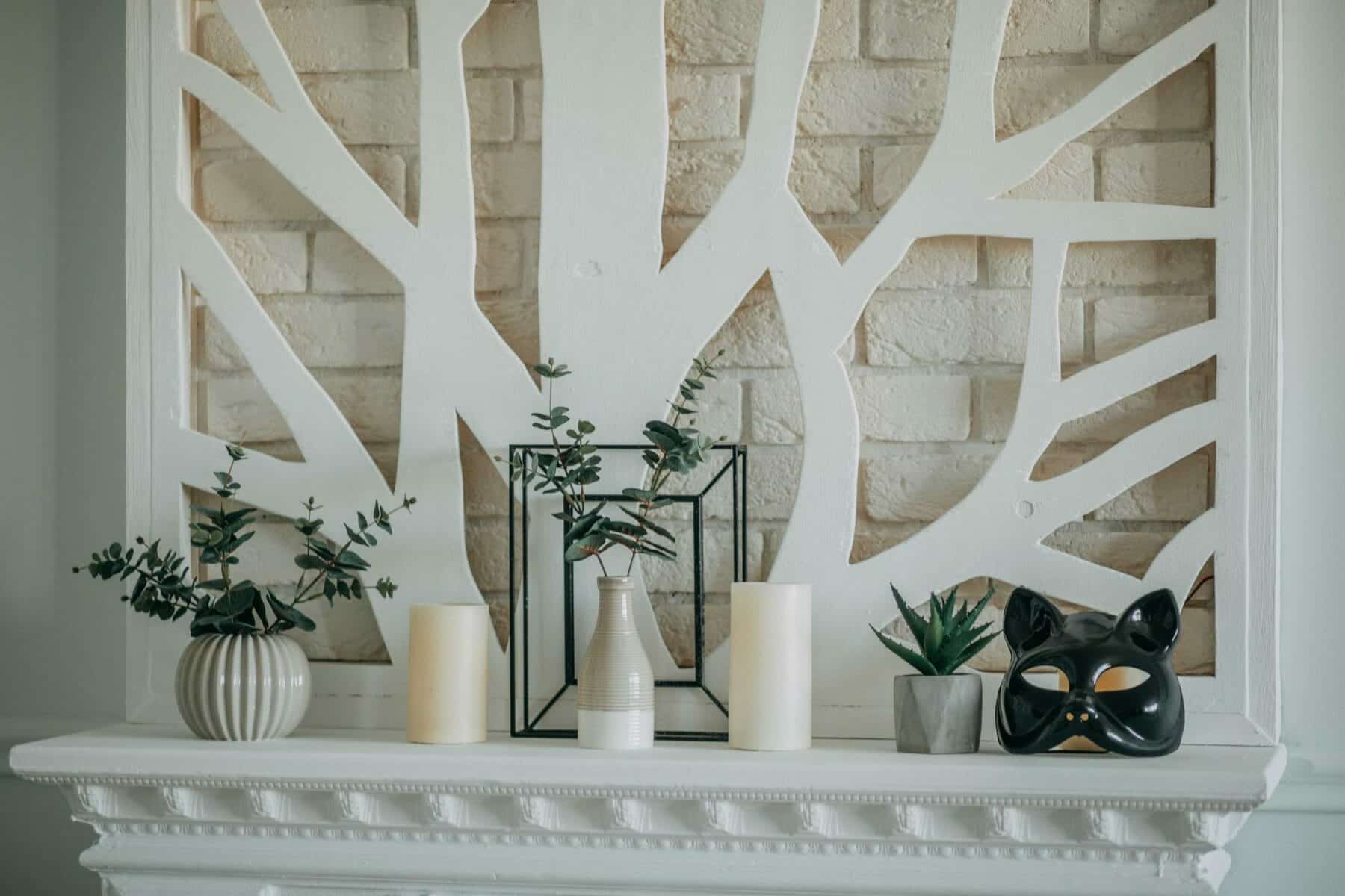 modern mantel design with greenery from San Francisco Design