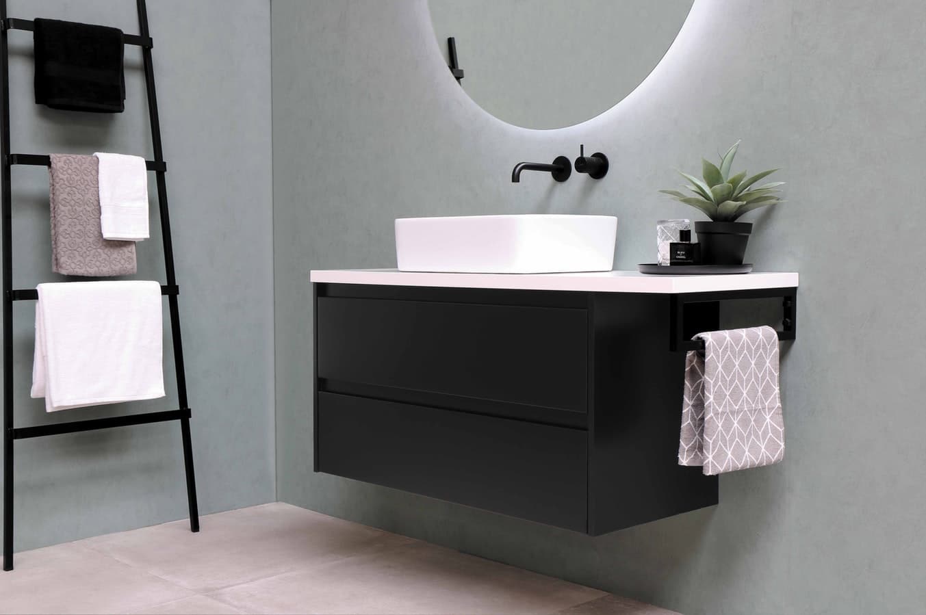 Contemporary bathroom design with modern sink & mirror